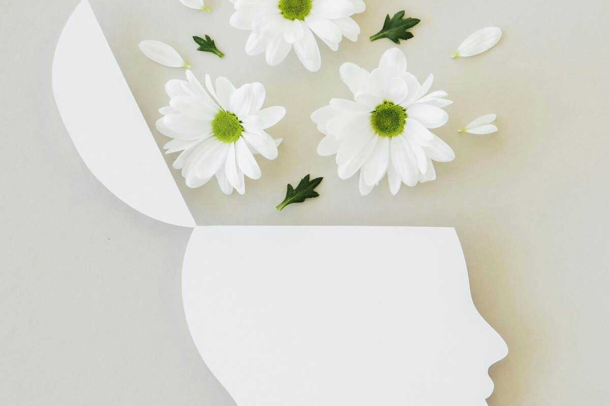 Bere tè verde regolarmente migliora l’umore e favorisce un benessere mentale duraturo ogni giorno