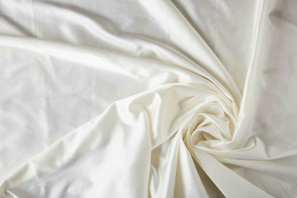 Il gesto semplice che rende le lenzuola bianchissime e fresche come appena acquistate ogni volta